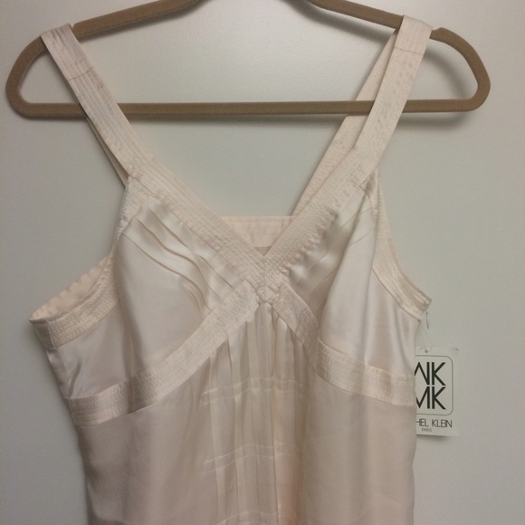 New! Dress- perfect for bridal - Picture 2 of 4